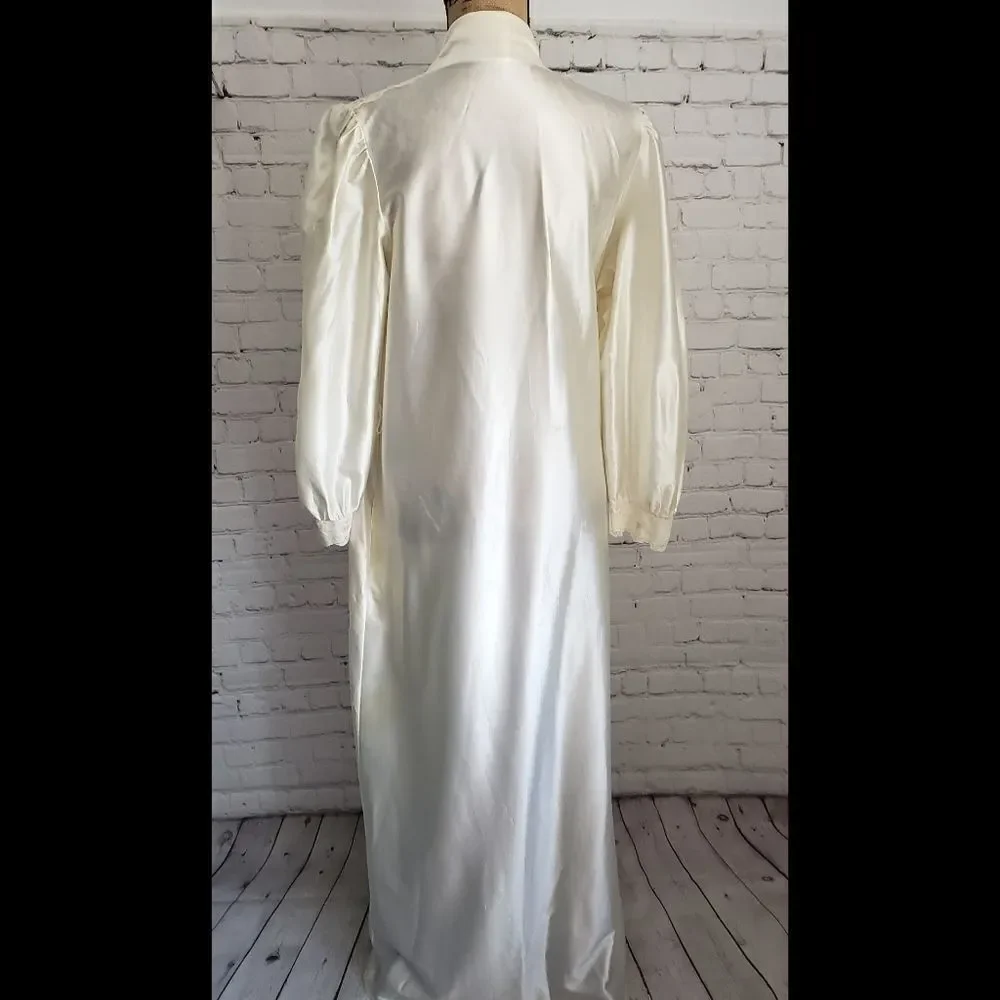 Vintage 70s Barad Cream Robe House Coat Bridal Robe Long Sleeve Long Length - Picture 5 of 13